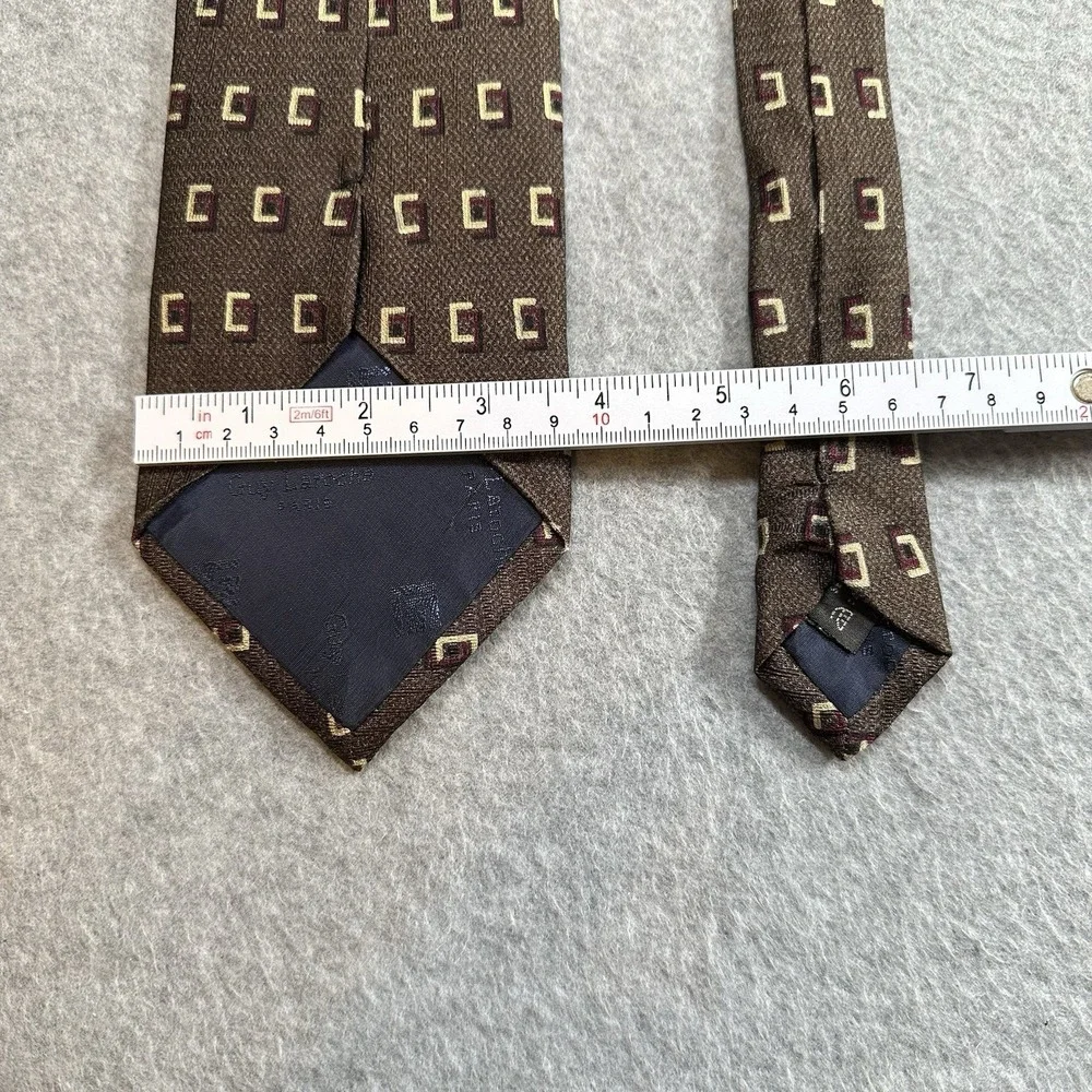 Vintage Guy Laroche‎ Silk Tie Brown Geometric Pattern Made Italy 59x3.75in NOTE